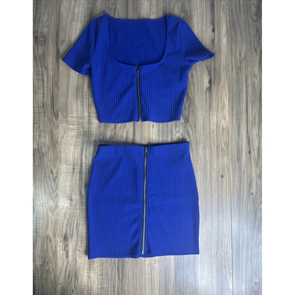 Forever 21 Women's Skirt / Cropped Top Set Size Small Navy Blue Front Zip